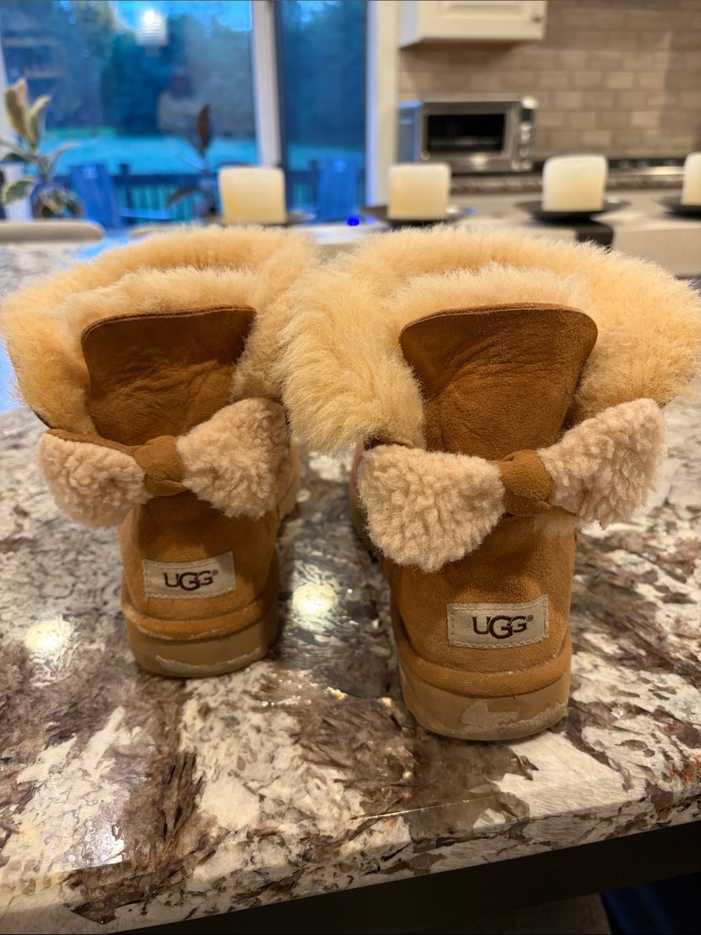 UGG Chestnut Shearling Bow Back Boots size 7